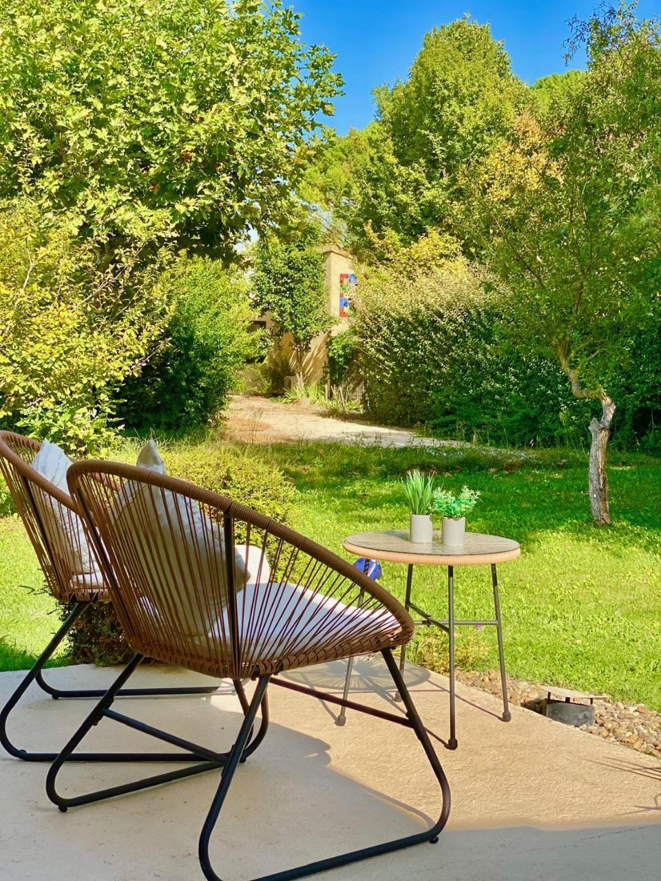 Appartement neuf et au calme proche Avignon Althen-des-Paluds Extérieur photo